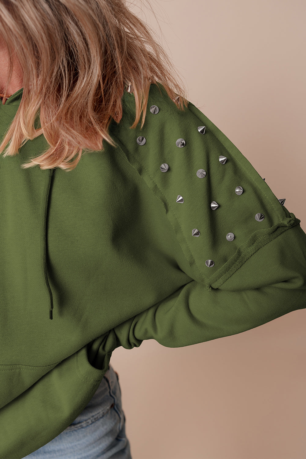 Vineyard Green Solid Color Rivet Stud Raglan Sleeve Hoodie with Pocket