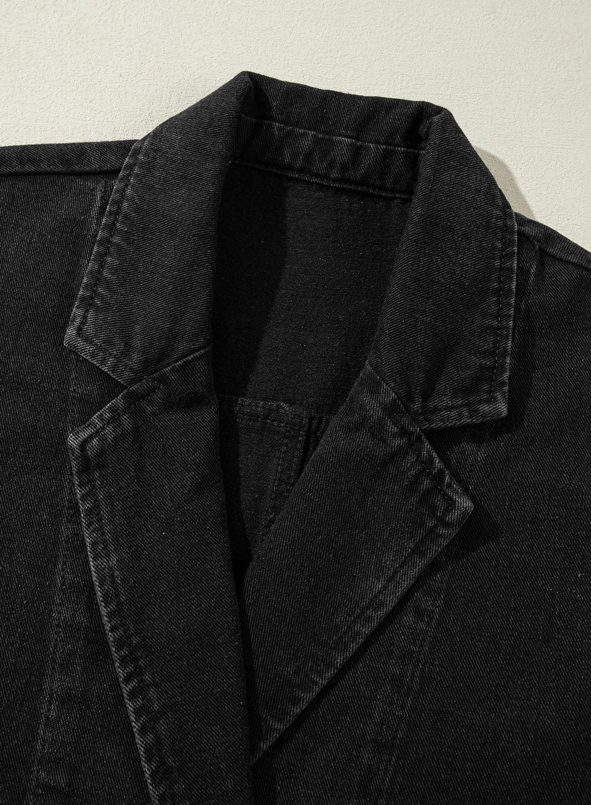 Black Side Pockets Lapel Collar Denim Jacket