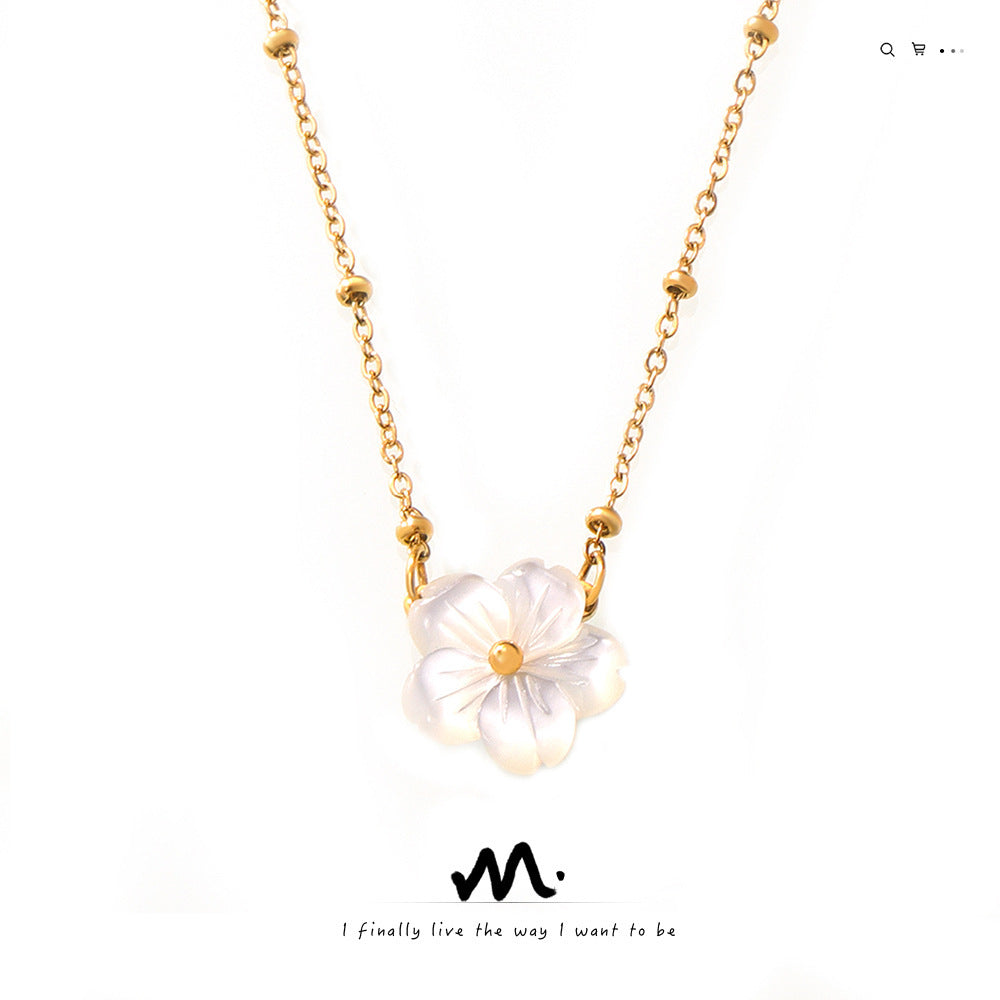 Temperamental Cold Style Necklace White Sea Shell Flowers