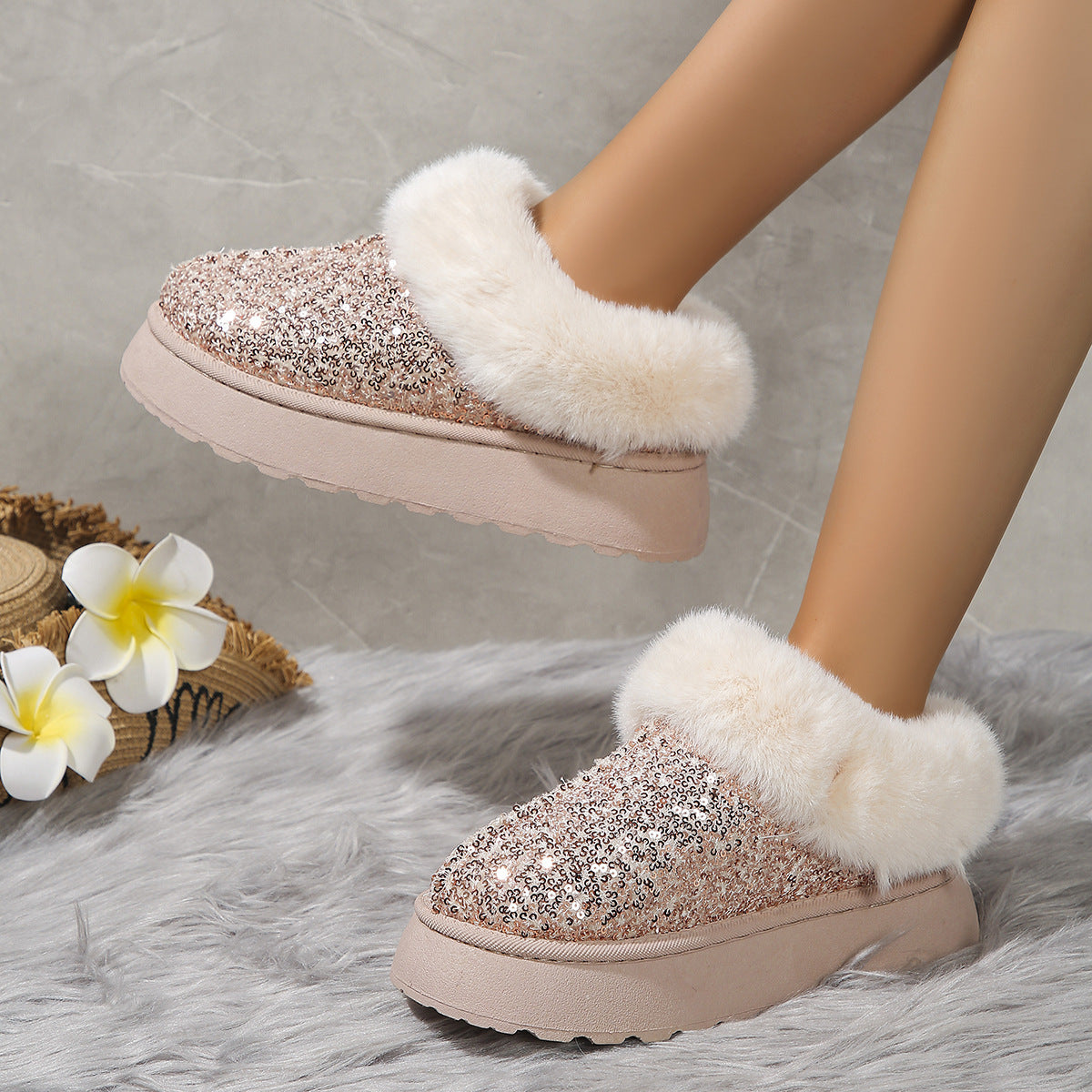 Fashion Sequined Thick-soled Plush Shoes Winter Indoor And Outdoor Casual Warm Slippers Women Garden House Shoes