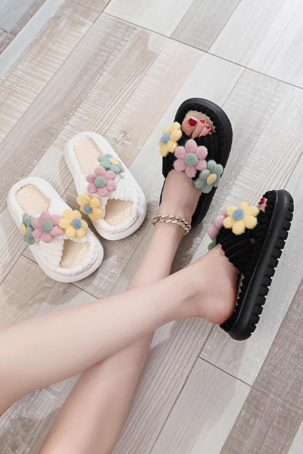 White Fuzzy Flower Cross Strap Open Toe Slippers