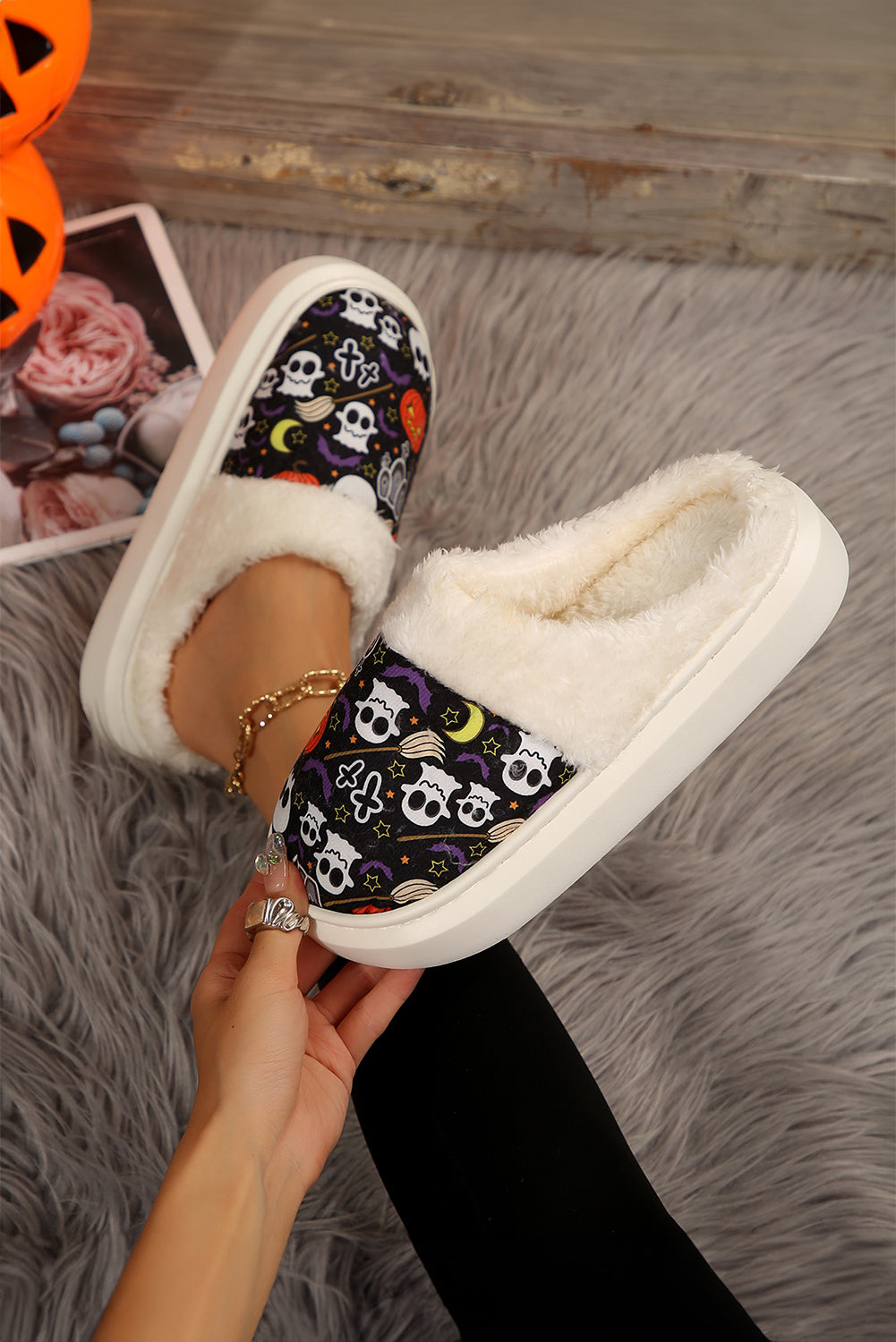 Black Halloween Pumpkin Ghost Print Plush Home Slippers