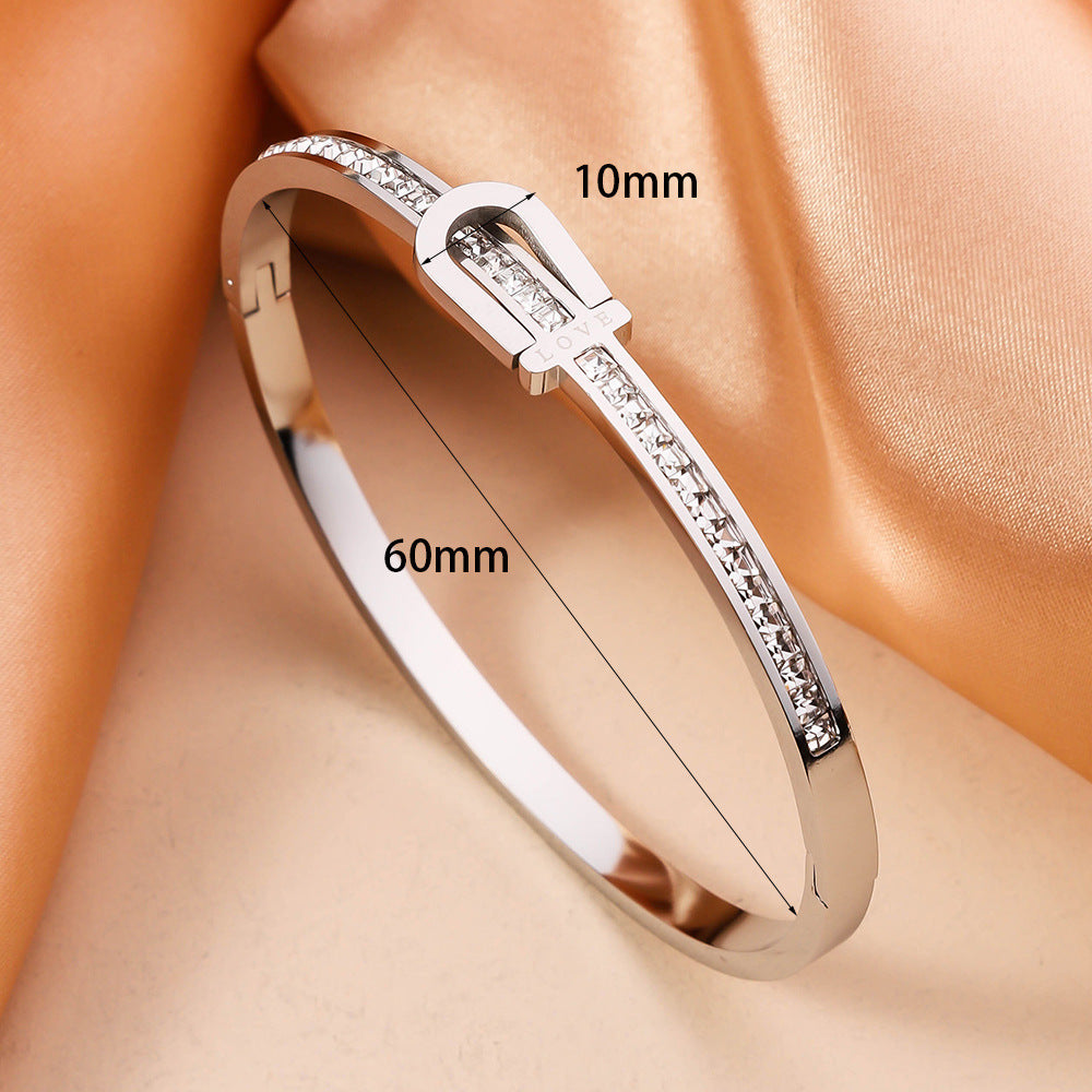 Exquisite Stainless Steel Fashion Bracelet