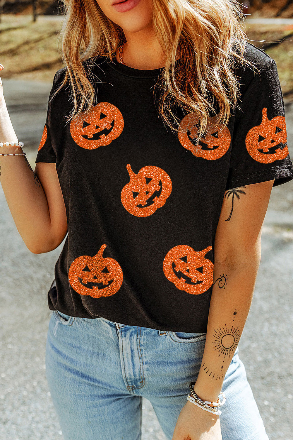 Black Glittering Pumpkin Face Graphic Crewneck Halloween T Shirt